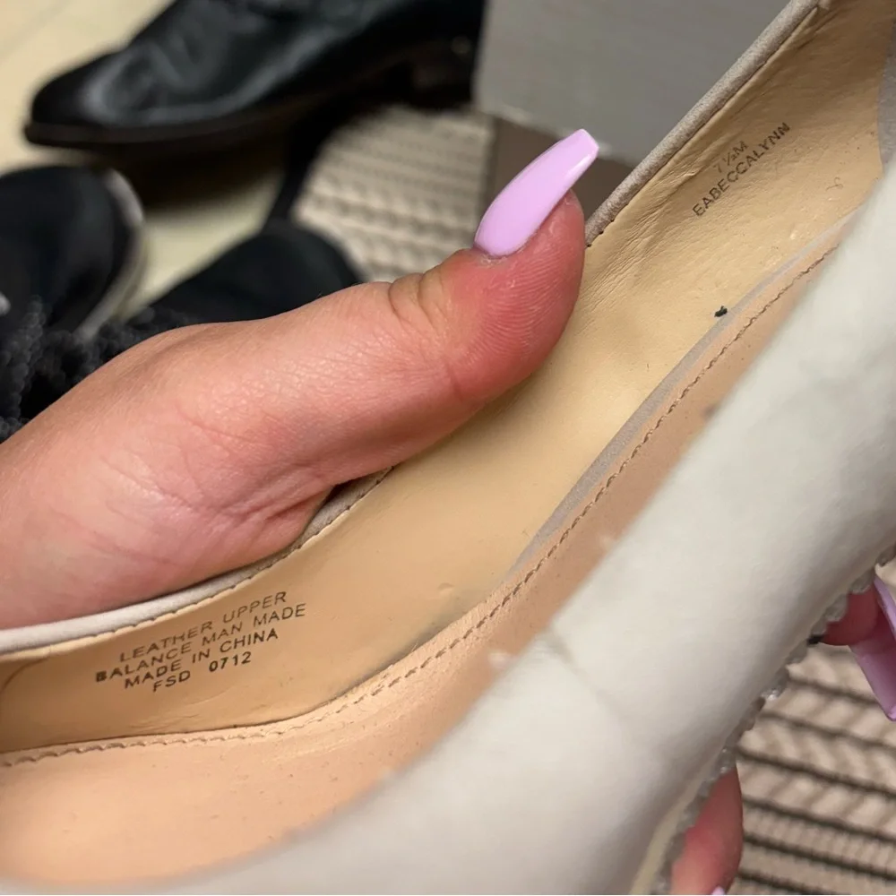 Enzo Angiolini Ivory Rhinestone Platform Heels | Women’s Size 7.5